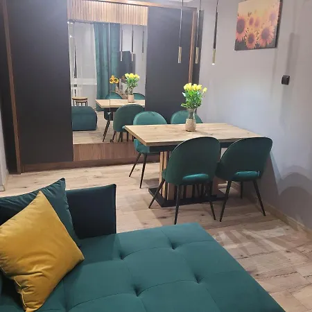 Apertment Wenus شقة *