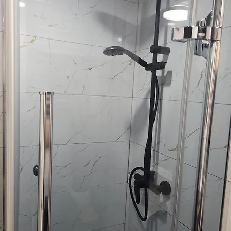 Apertment Wenus شقة زابجة